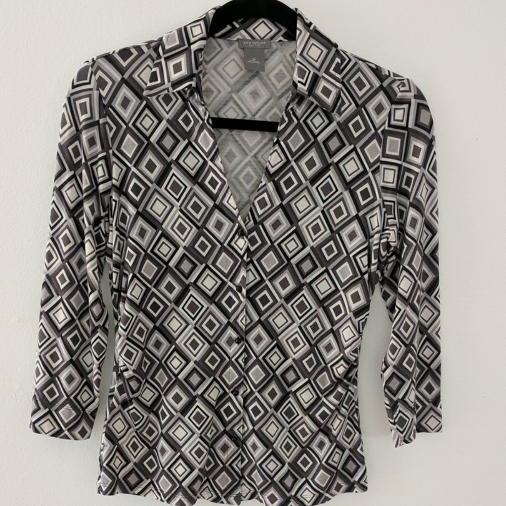 Ann Taylor Geometric ¾ Length Sleeve Blouse